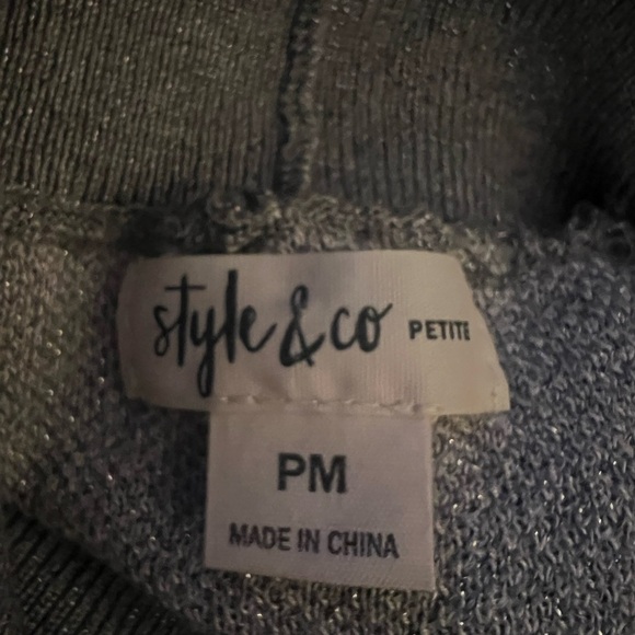 Style & Co. Gray Floral Turtleneck Sweater - Picture 2 of 2